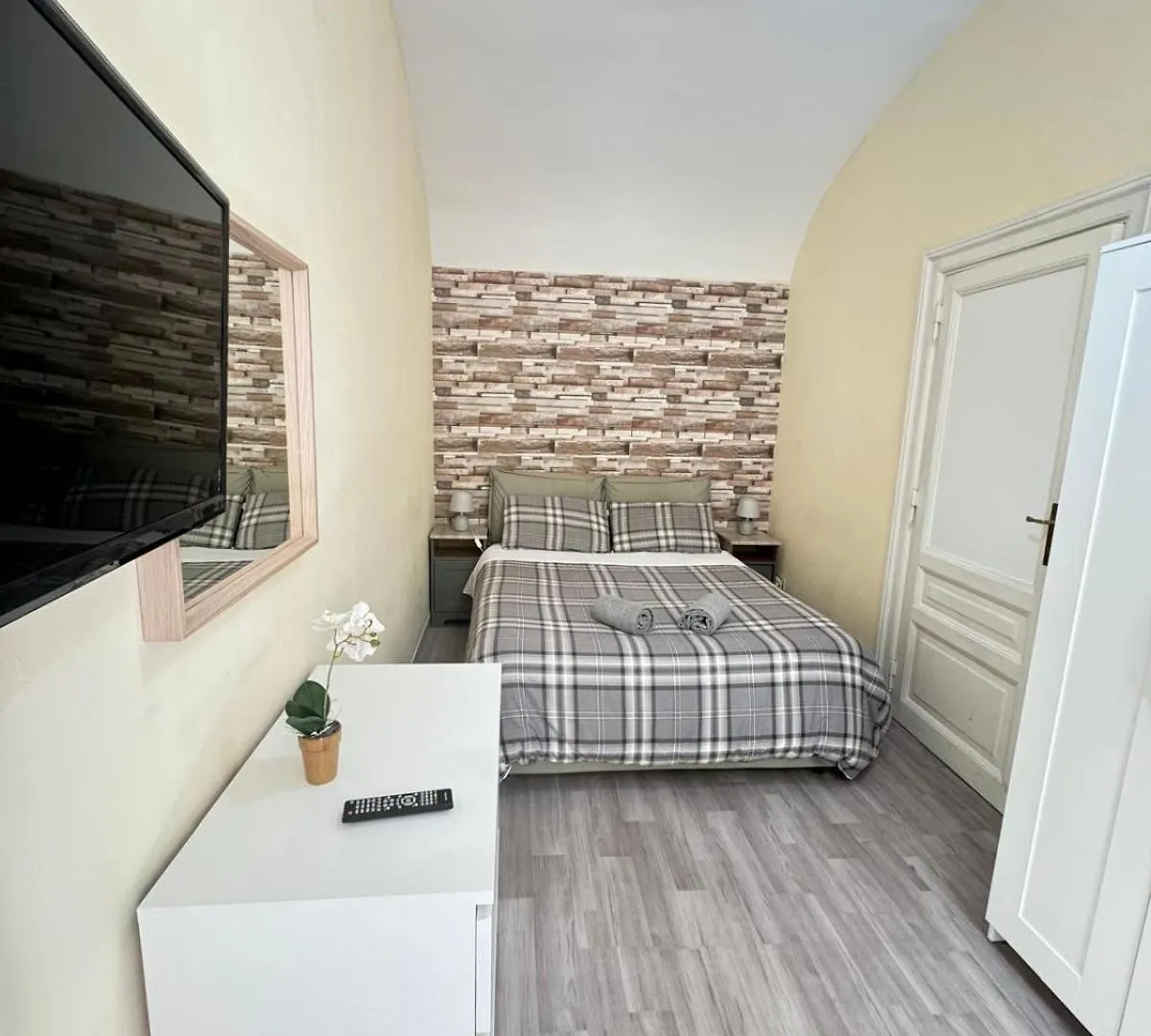 Apartamento Casa Angelica Colle Oppio / Colosseo Roma 0*,  Italia